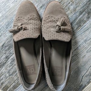 Dolce Vita beige tassal loafers size 9